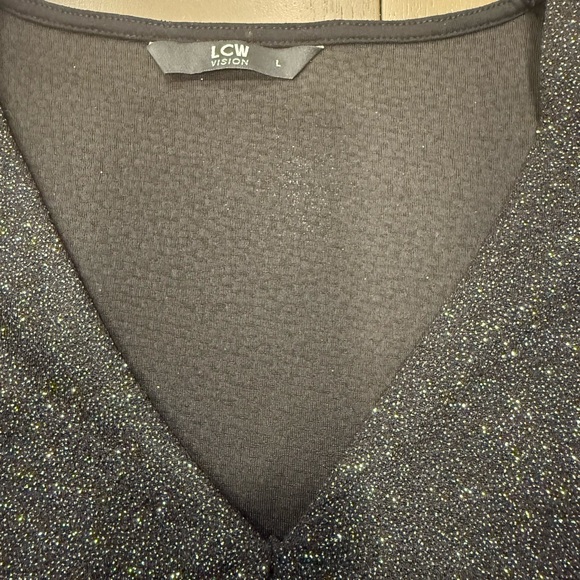 Blouse size medium - Picture 8 of 9